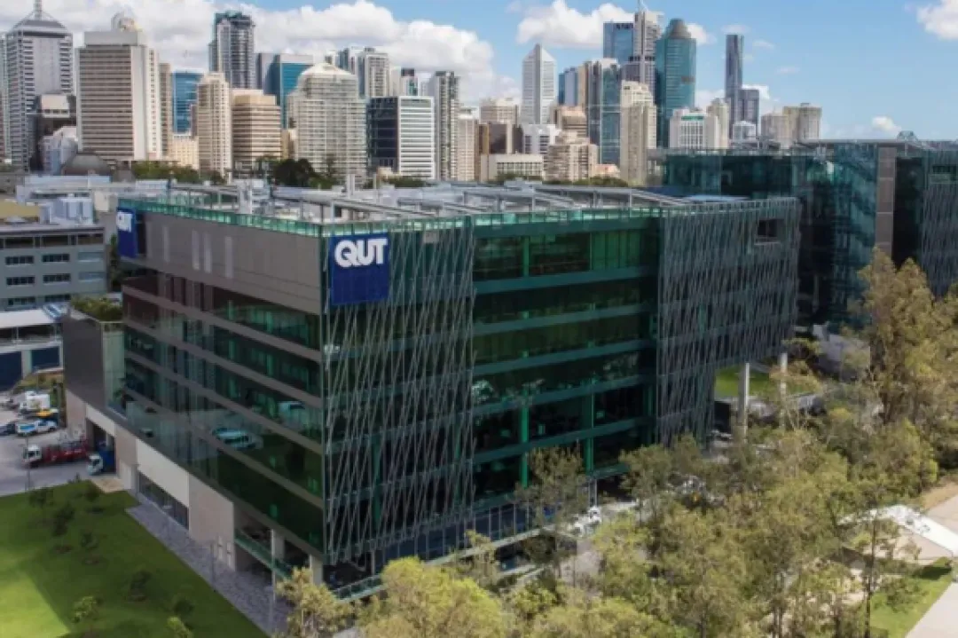 QUT online meet-up — Information regarding the latest admission requirements and COVID-19 financial support.